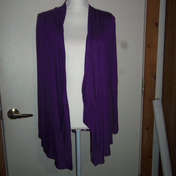 Bee Unique Sweaters - Lightweight Draped Open Front Cardigan L